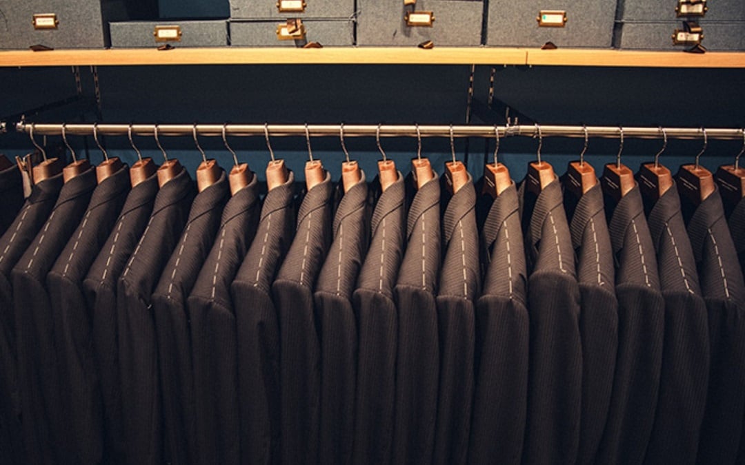 オーダースーツには納期に注意が必要