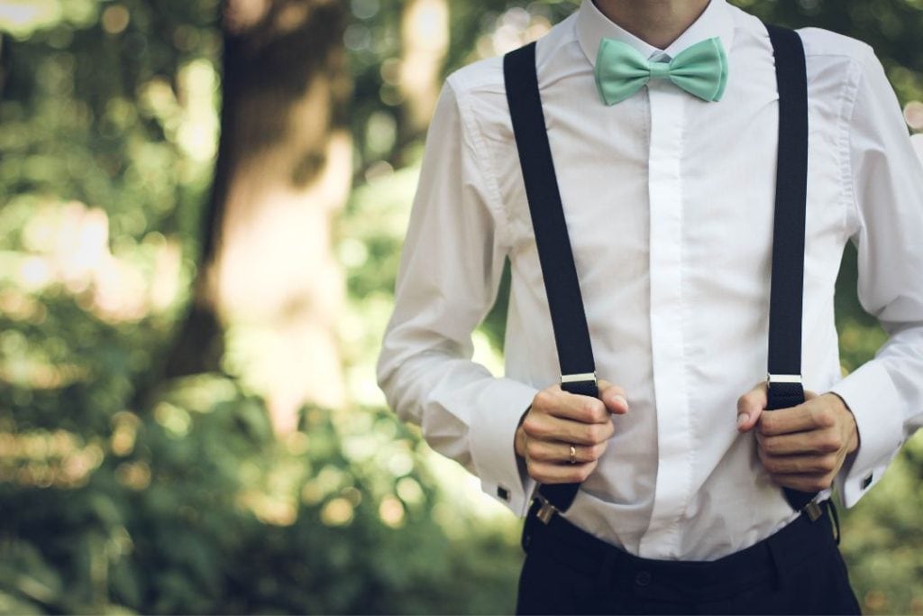 結婚式に蝶ネクタイをゲストがつけるのはマナー違反？