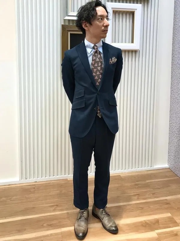 夏用スーツを買うときに知っておくべき選び方 | AOYAMA Journal