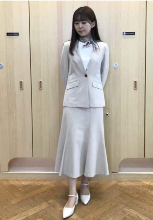 40代女性必見 レディースのオフィスカジュアルのポイントとコーデ6選をご紹介 AOYAMA Journal