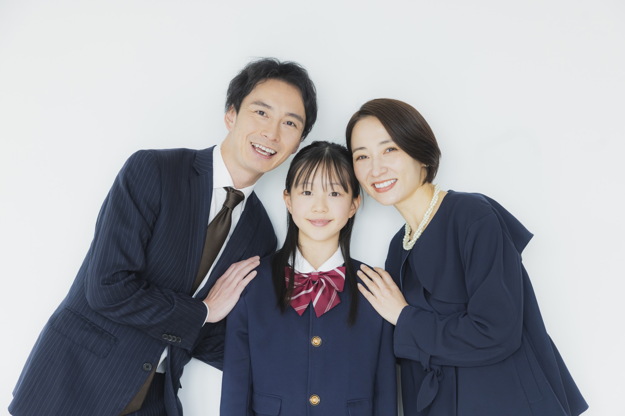 父親の卒業式スーツはどう選ぶ？失敗しない服装選びとおすすめコーデを解説