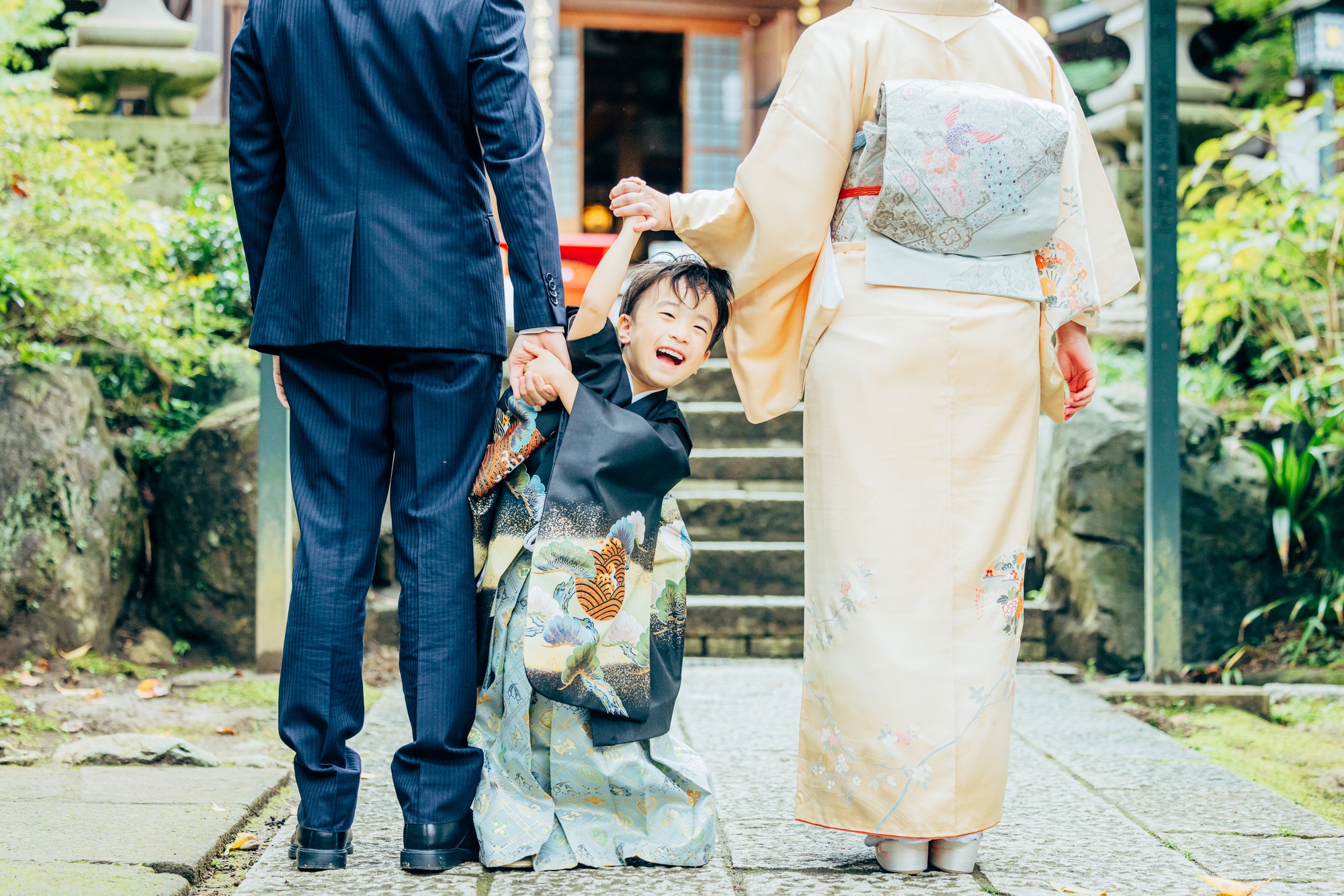 【七五三】祖母の服装選びのポイントは？おすすめの服装や避けたいNG例を紹介
