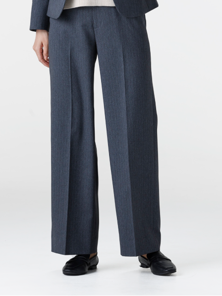 美ジ楽(ビジラク/びじらく)スーツ グレー 着用イメージ