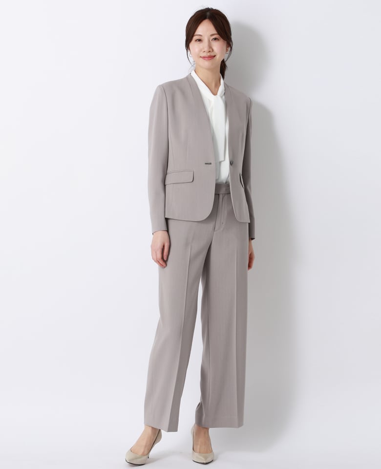 美ジ楽(ビジラク/びじらく)スーツ ネイビー 着用イメージ