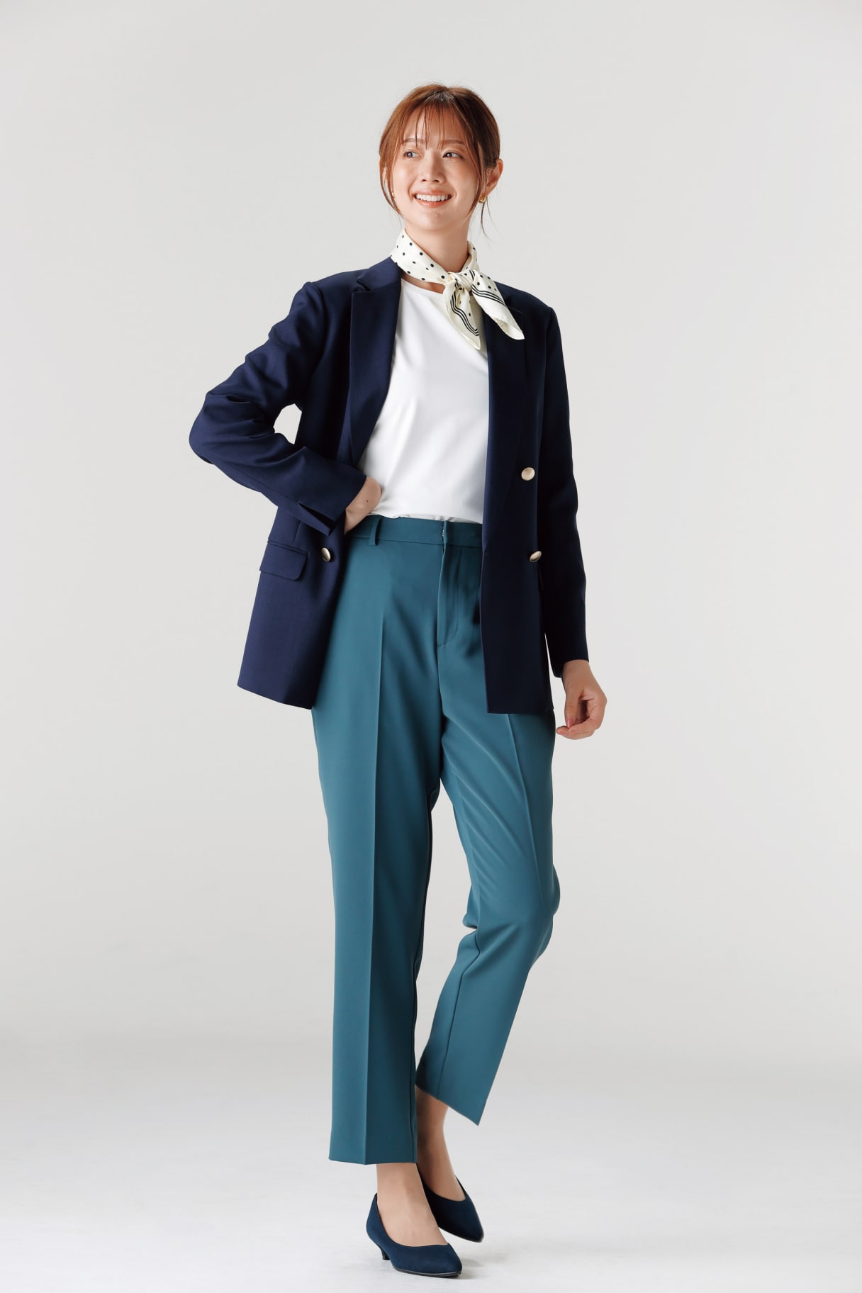 紺ブレザーの着回し例