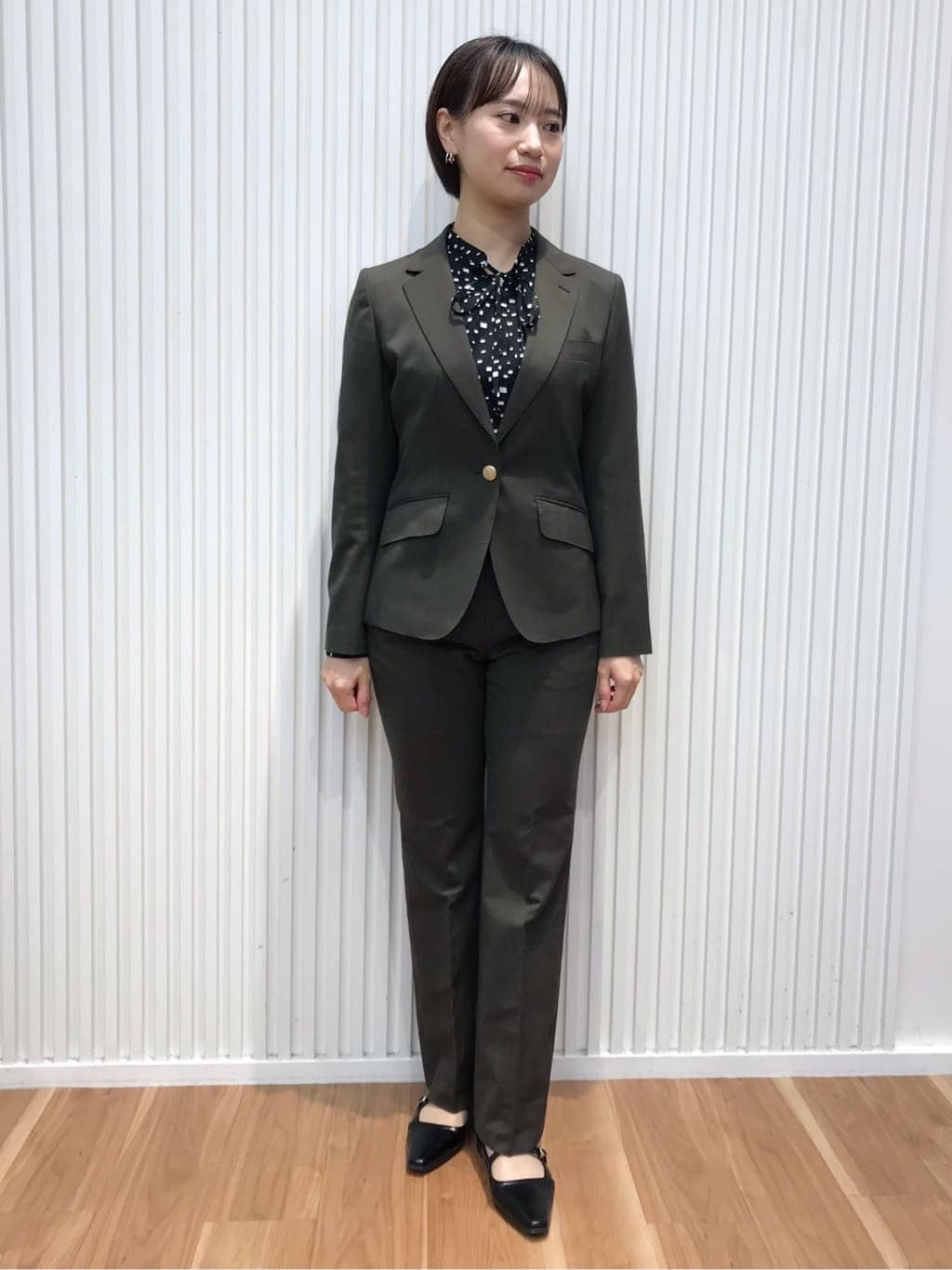 池袋東口総本店 IWABUCHI / 160cm